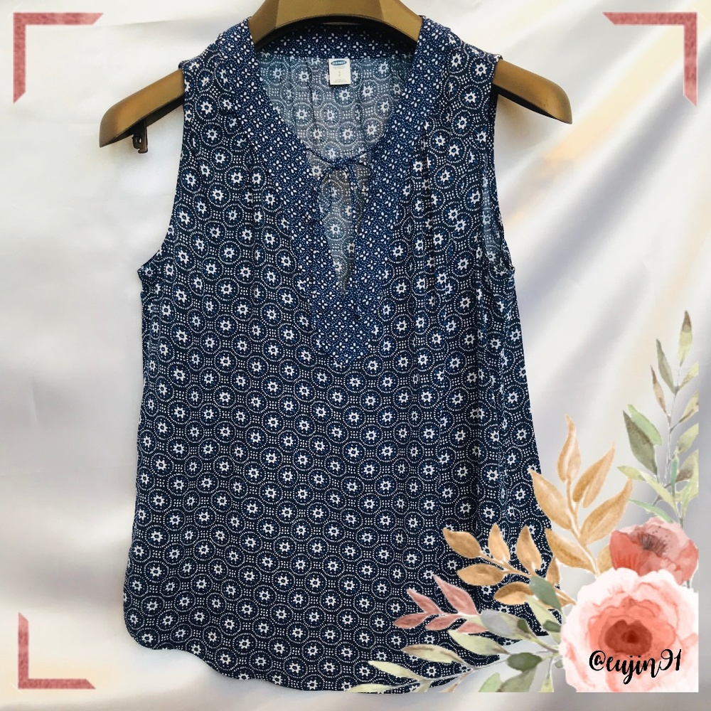 Old Navy Patterned Blouse  S